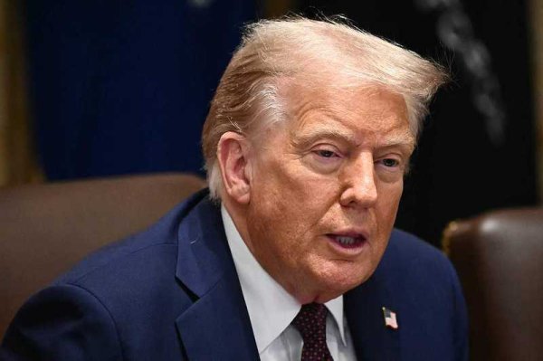 炒股配资股票 特朗普：已有人选接替美联储理事库克